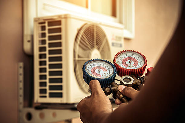 Professional Hvac technician working in Otisco, IN